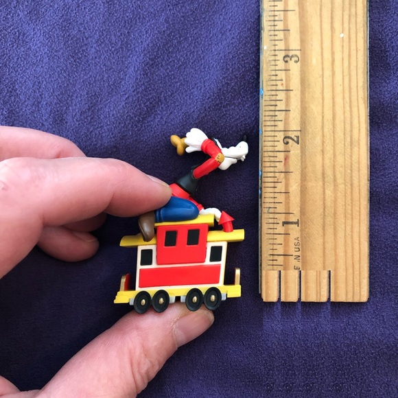 Vintage Disney Hallmark Merry Miniature Train set - Picture 6 of 11